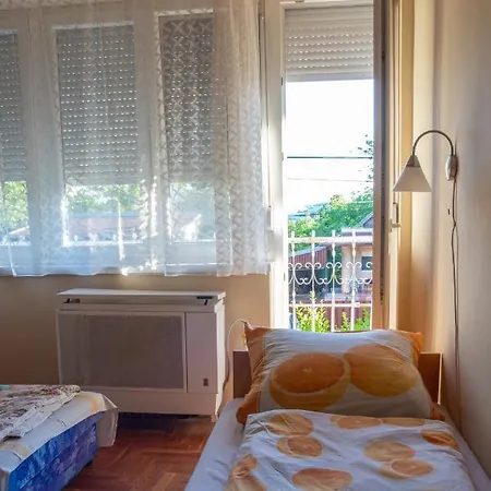Pavai Apartman Hajduszoboszlo Exterior photo