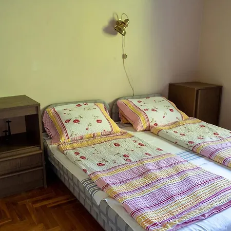 Pavai Apartman Hajduszoboszlo Exterior photo