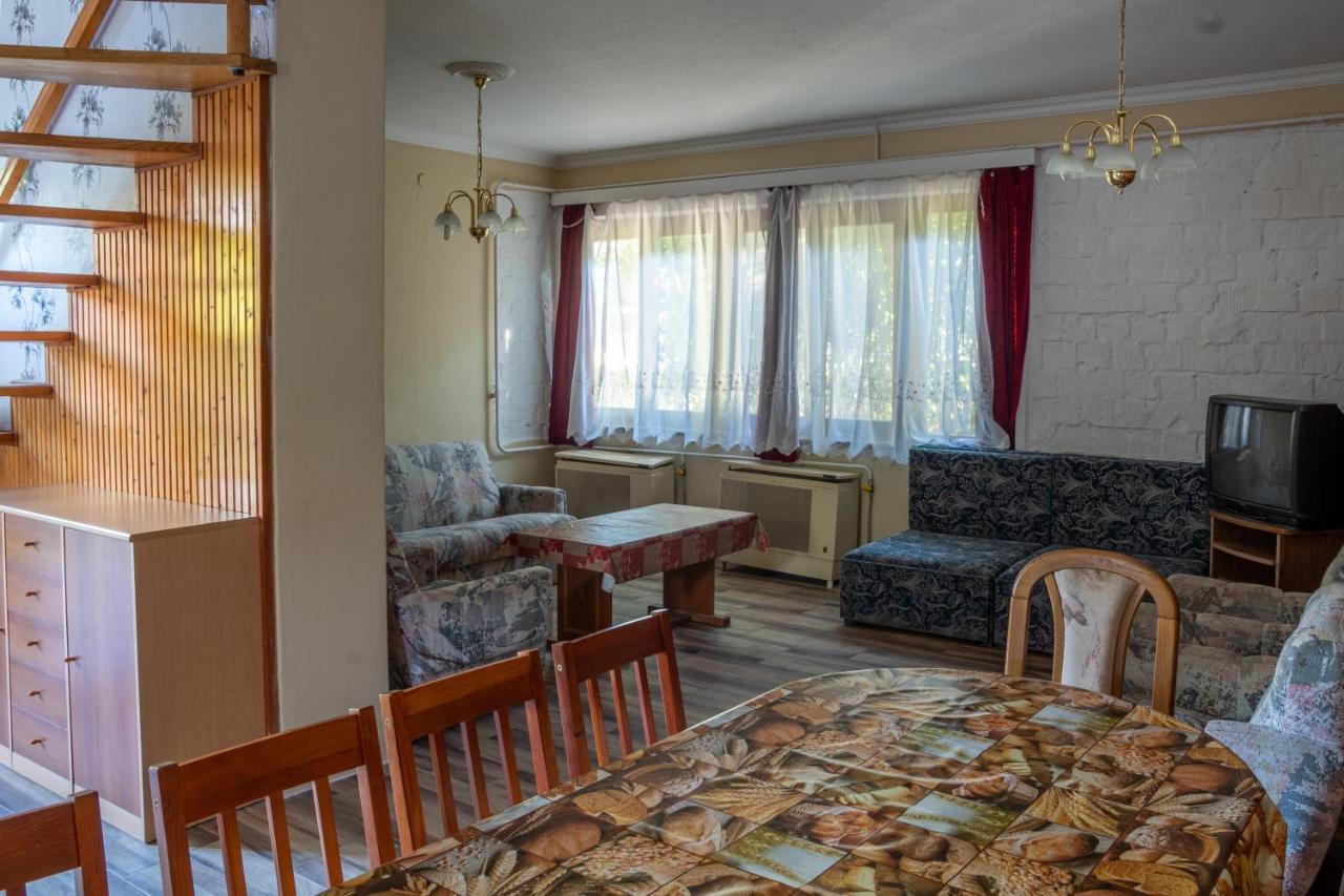 Pavai Apartament